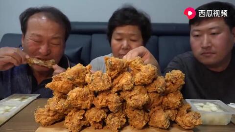 吃鸡腿视频,一探吃鸡腿视频的魅力瞬间